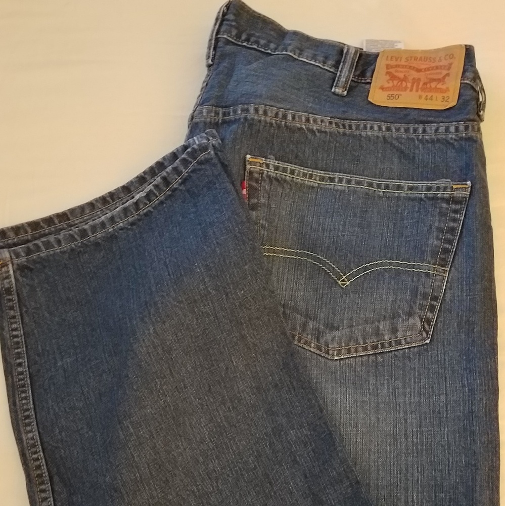 Mens 550 Levi Jeans 44x32